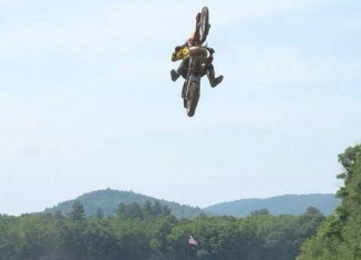Motocross crash Jday